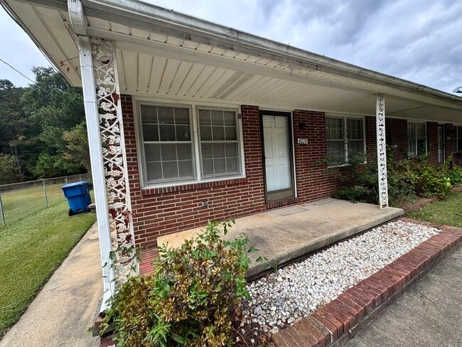 Primary Photo - 2 Bed Duplex with Rocking Chair Front Porc...