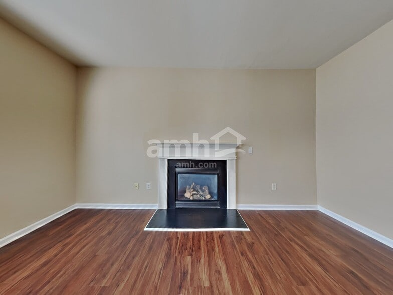 Building Photo - 248 Glenn Allen Rd