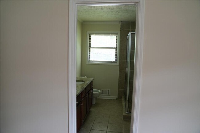 Building Photo - 3344 Hunters Lodge Rd