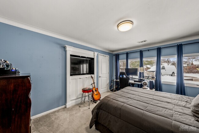 Building Photo - 208 Brookdale Ln