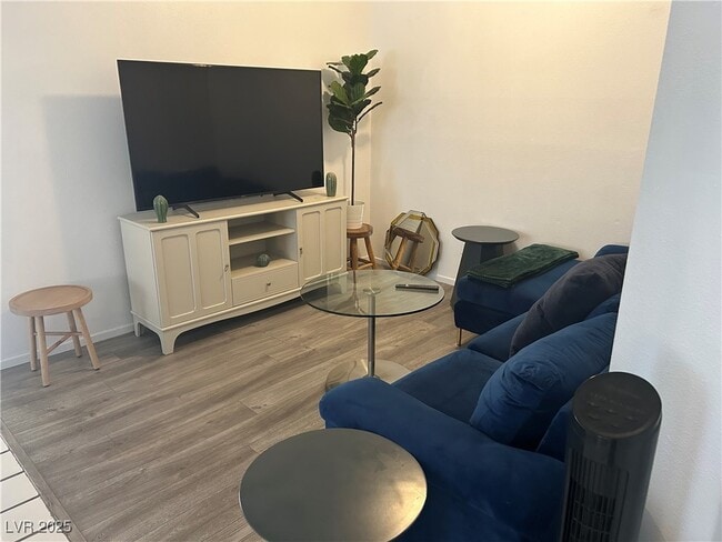 Building Photo - 6672 Golden Pond Cir