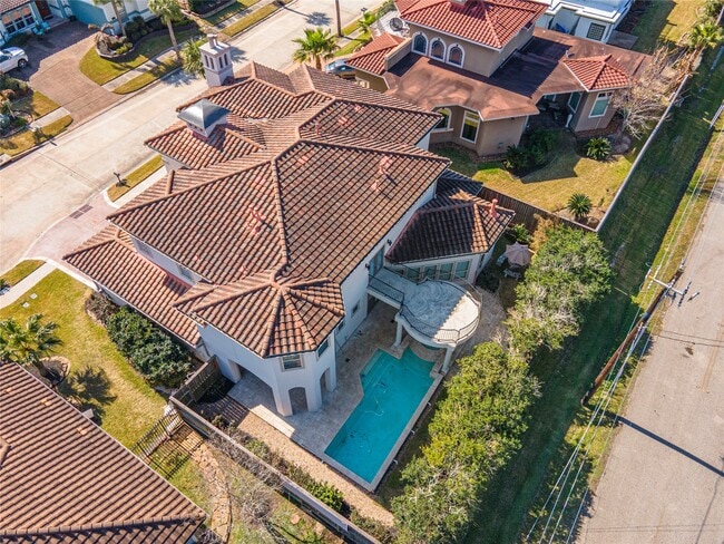 Building Photo - 538 Villa Dr