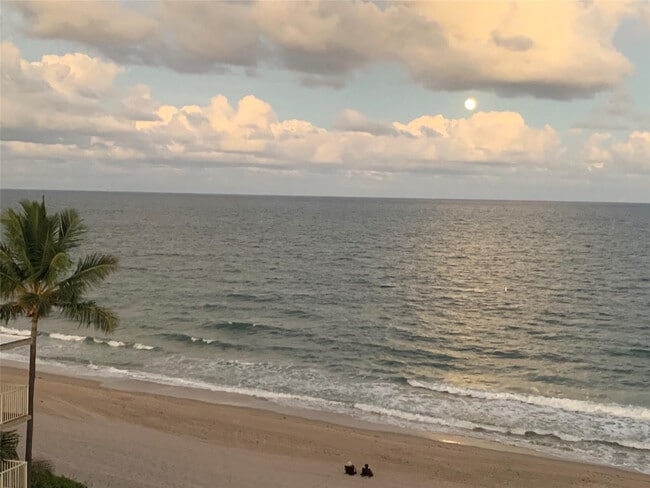 Building Photo - 1500 S Ocean Blvd