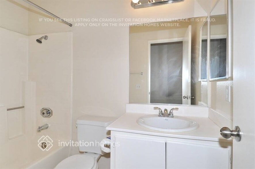 Building Photo - 28660 Newcastle Rd