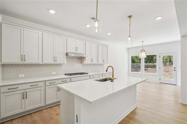 Building Photo - 240 Silverleaf Trl