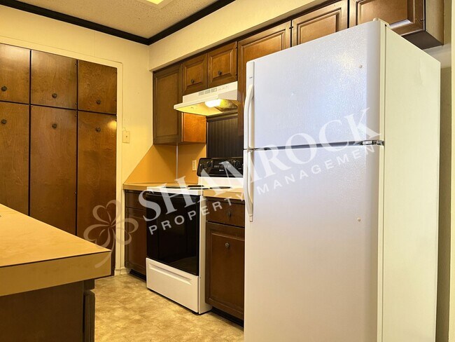 Building Photo - Richland Mall Area Duplex