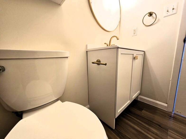 Building Photo - 2033 N Cameron St