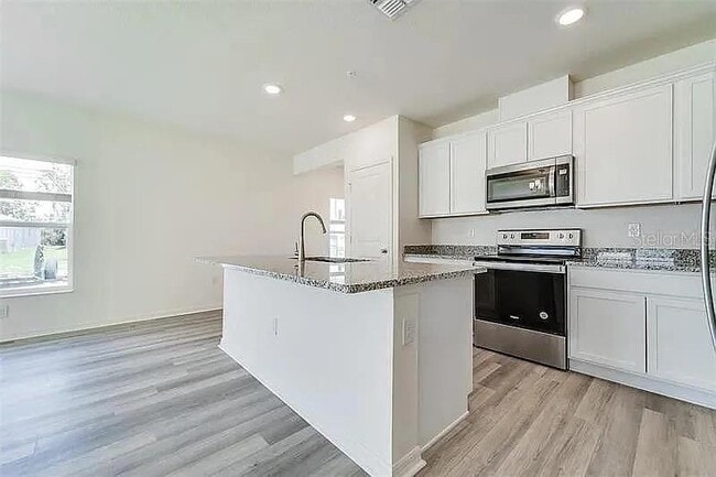 Building Photo - 2302 Carrabelle Wy