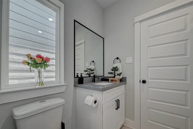 Building Photo - 2105 Sam Wilson St