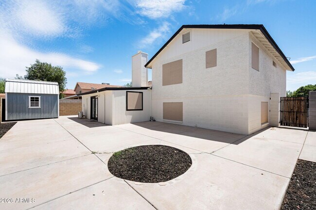 Building Photo - 620 E Appaloosa Rd
