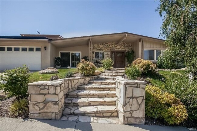 Building Photo - Charming 3-Bedroom Woodland Hills Home wit...