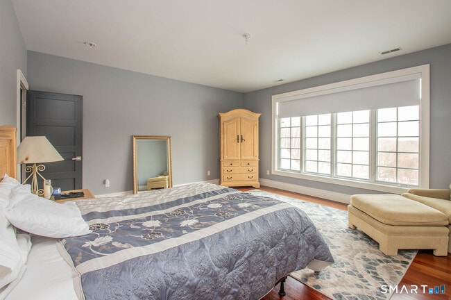 Building Photo - 85 Banks Rd