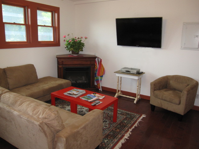 Living Room - 22 S Beach Rd