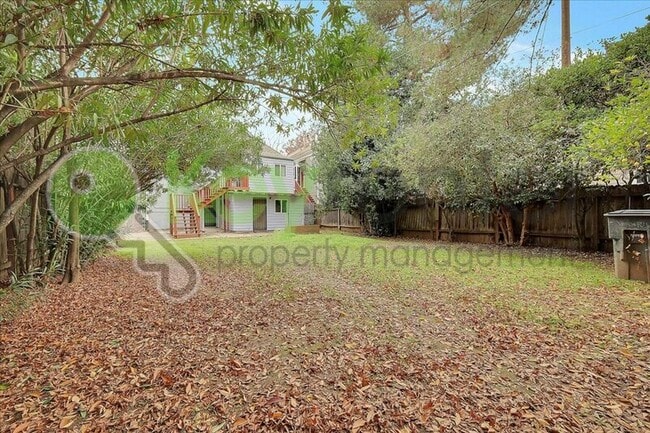 Building Photo - 1827 T St