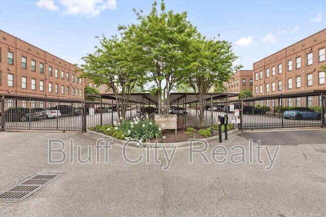 Building Photo - 730 Litty Ct