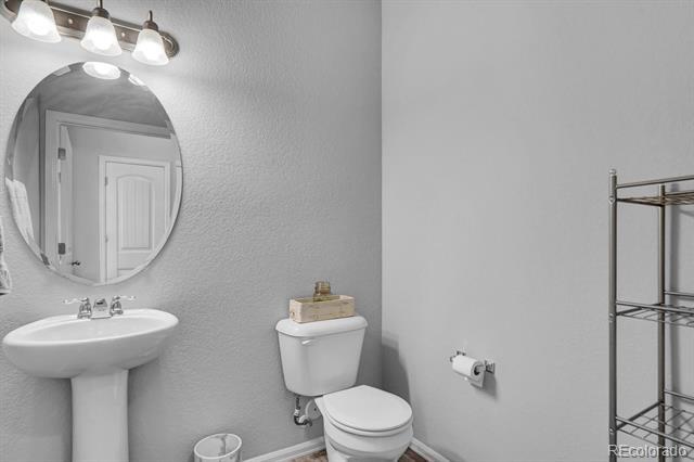 Building Photo - 7543 Red Fir Pt