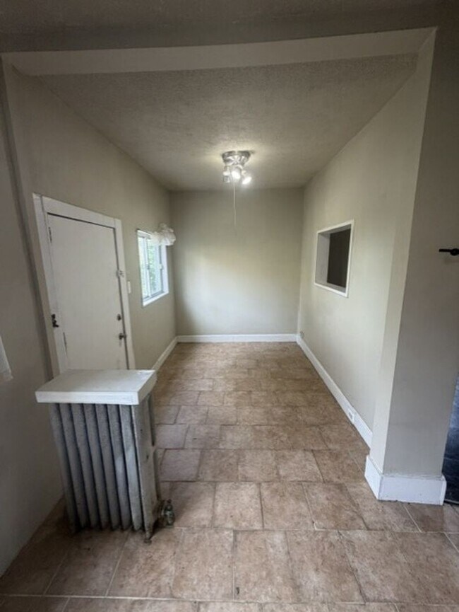Building Photo - Beautiful Home for Rent