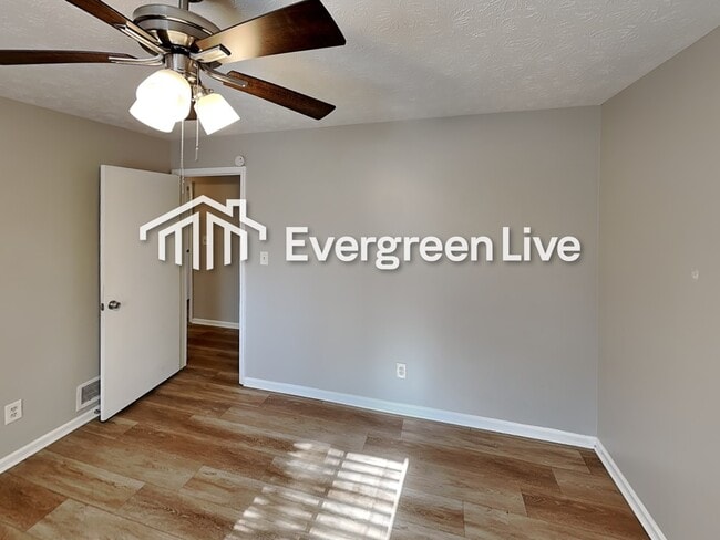 Building Photo - 6335 Cathedral Ln