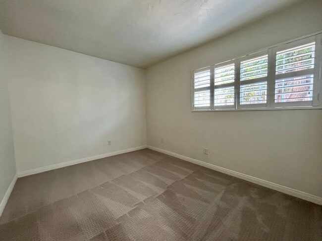 Building Photo - 4 Bed, 2 Bath in the Heart of Santee!