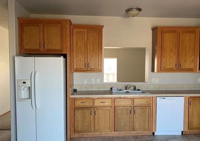 Building Photo - Quality Home Management