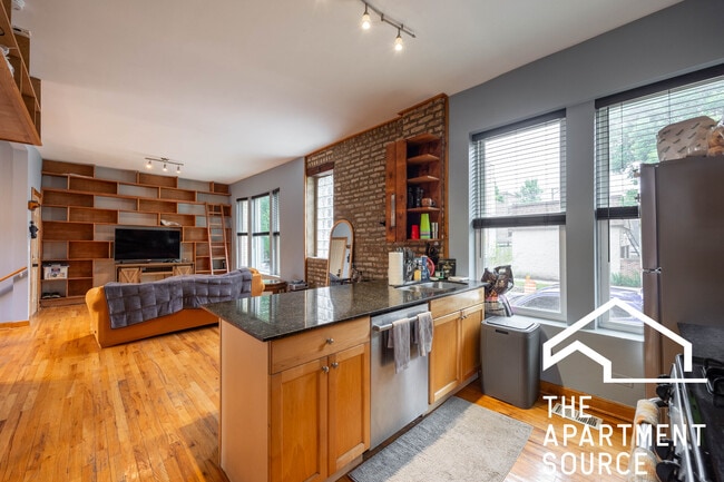 Building Photo - 1349 N Washtenaw Ave