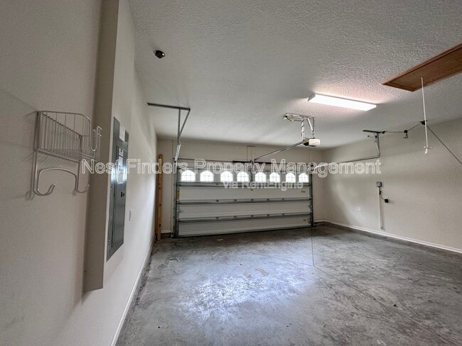 Building Photo - 65 Lone Eagle Way