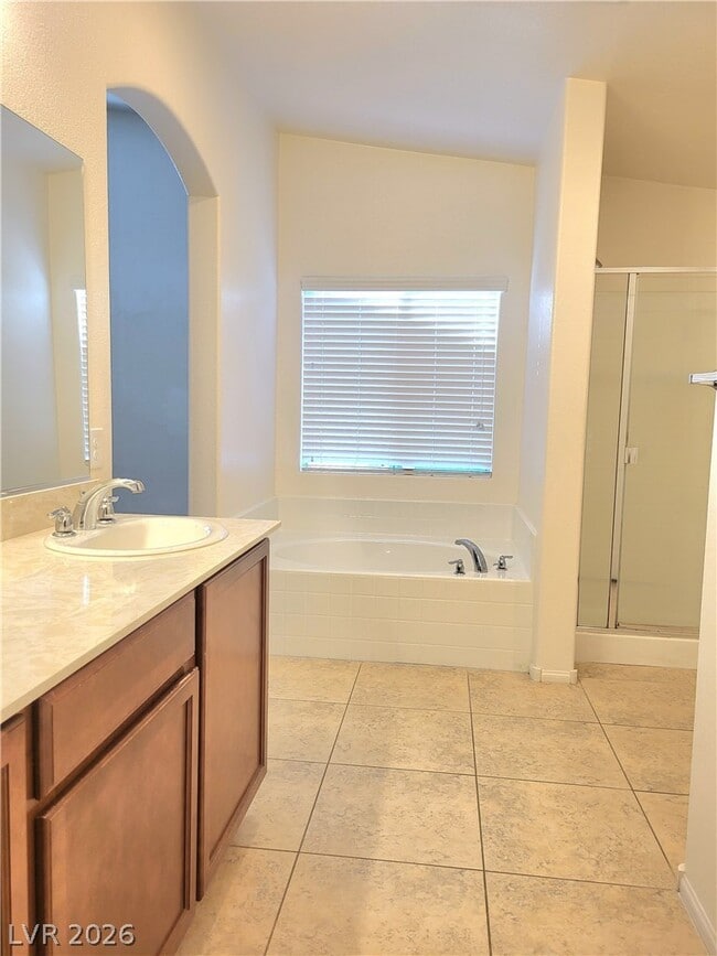 Building Photo - 4577 Halfway Rock St