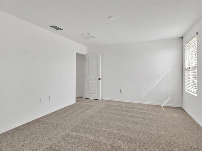 Building Photo - 13445 Prosperity Lks Blvd