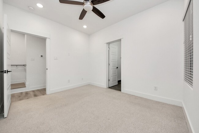 Building Photo - 3010 Jensen Dr