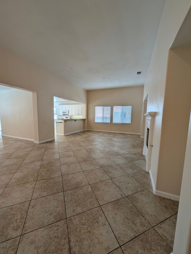 Building Photo - 1468 Burns Ln