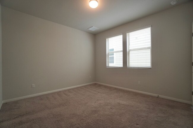 Building Photo - 2513 Danbury Ln