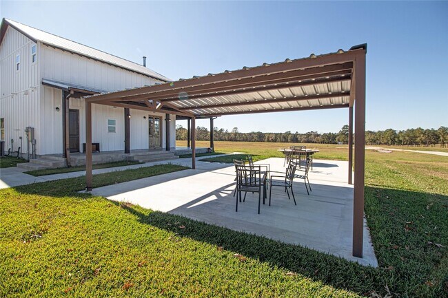 Building Photo - 1275 Castlewood Rd