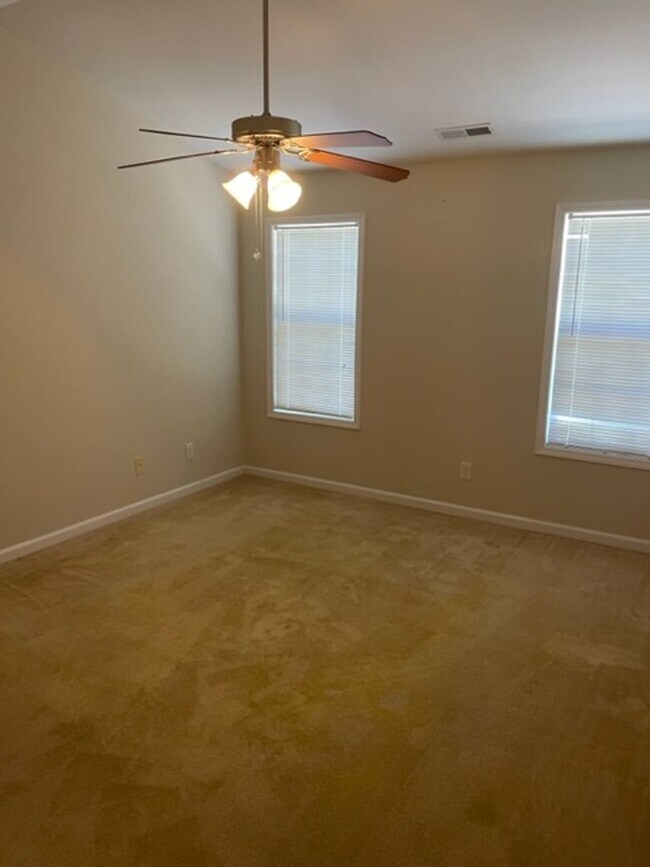 Building Photo - Cobblestone Trace- Oxford's Premier 55+ Community