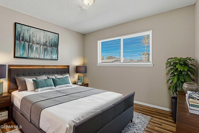 Building Photo - 5934 Flounder Dr