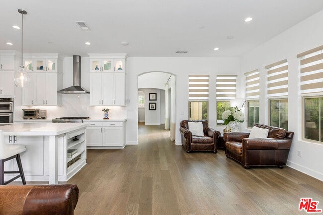 Building Photo - 24407 Clear Creek Pl