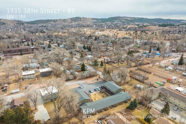 Building Photo - 1935 38th St
