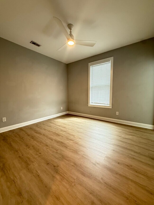 Building Photo - 9 Hanover St