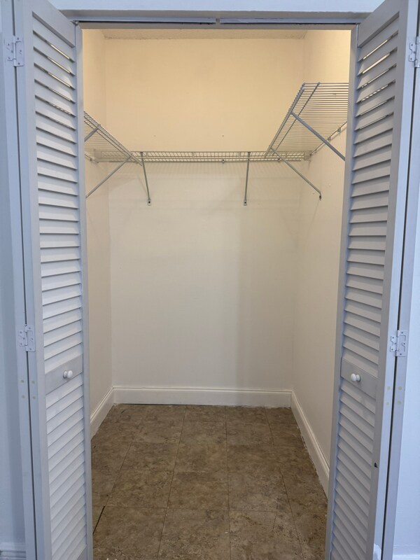 Building Photo - 1715 SW 67th Ct