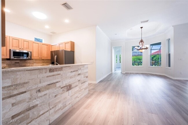 Building Photo - 10800 Fieldfair Dr