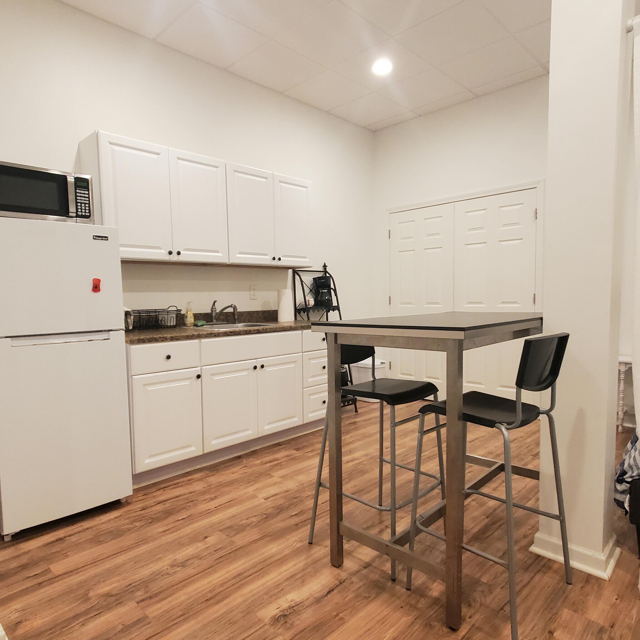 Building Photo - 12290 Douglas Rd