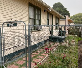 Building Photo - SCHEDULED SHOWING FOR  9/10 @2:15 Fully Fu...