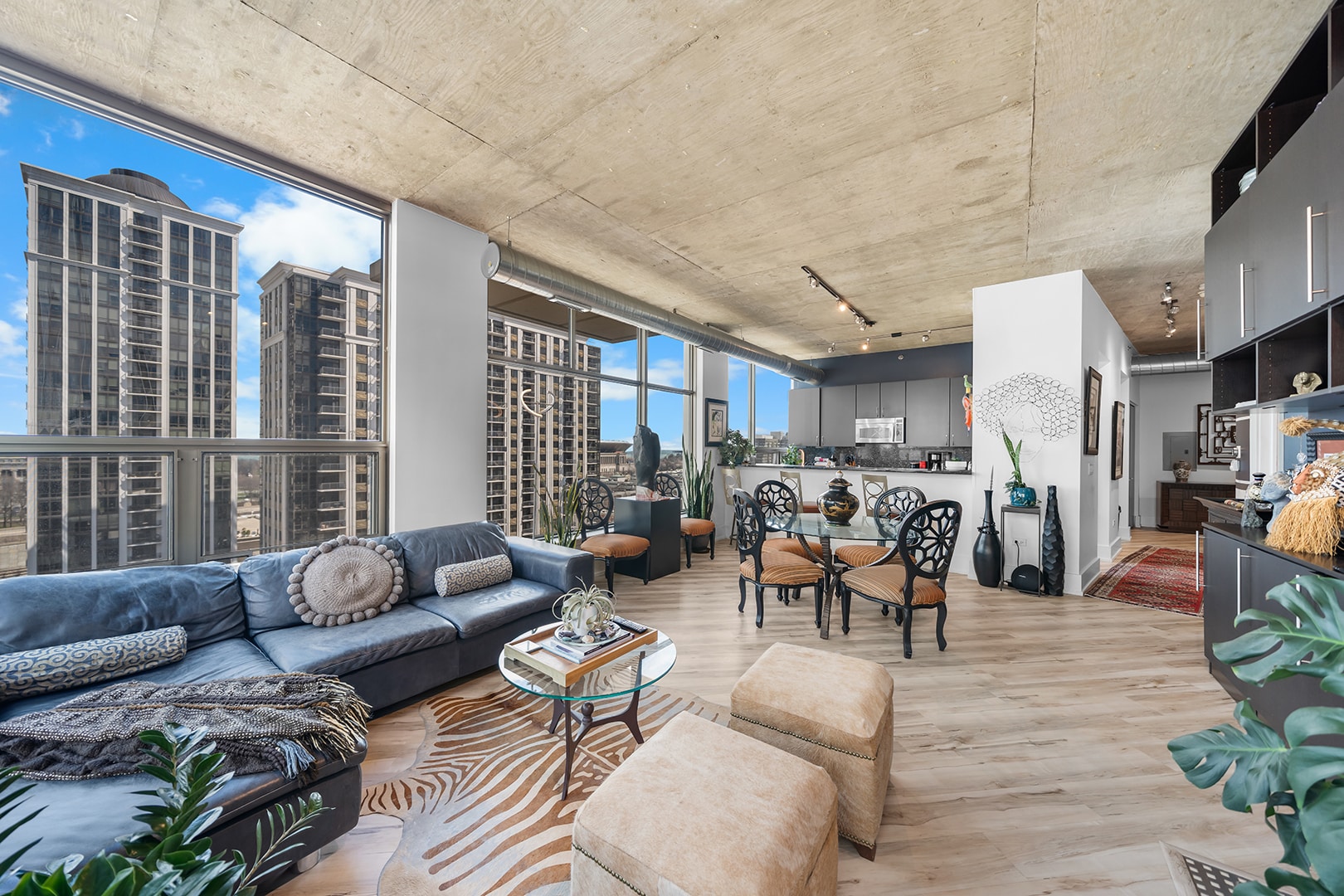 Living Room / Dining Area View 3 - 125 E 13th St