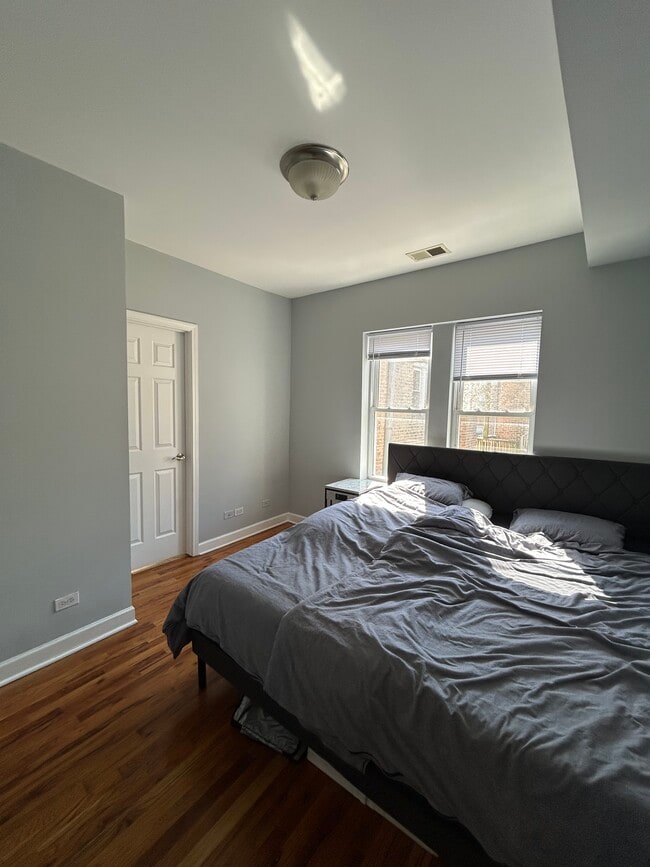 Building Photo - Rosemont