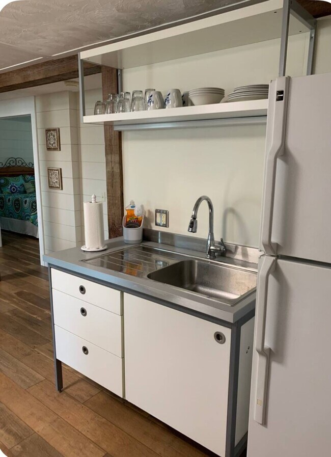 Building Photo - 911 11th St