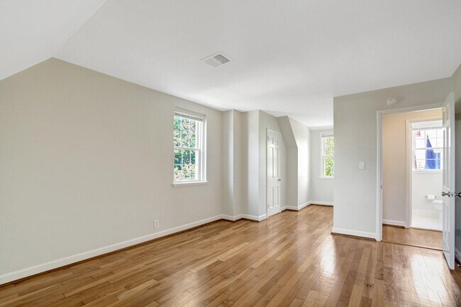 Building Photo - 4606 36th St S