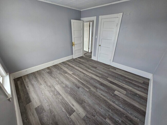 Building Photo - 257 Amory St