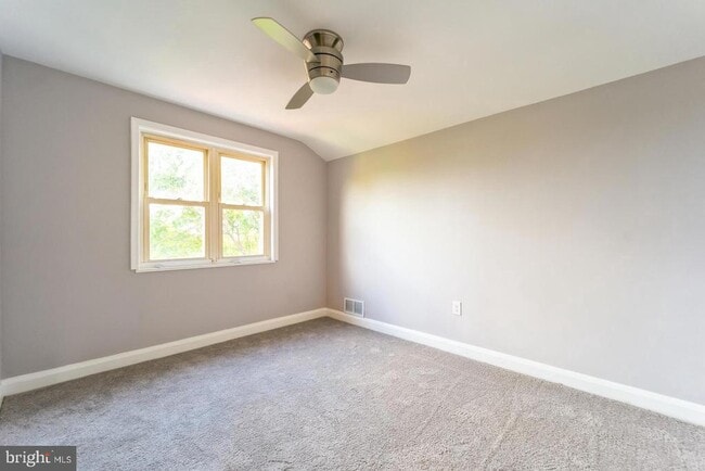 Building Photo - 4011 Mortimer Ave