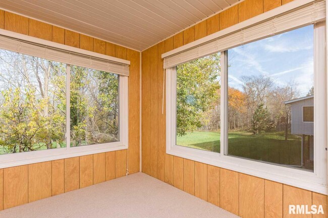 Building Photo - 3054 Cherrywood Dr