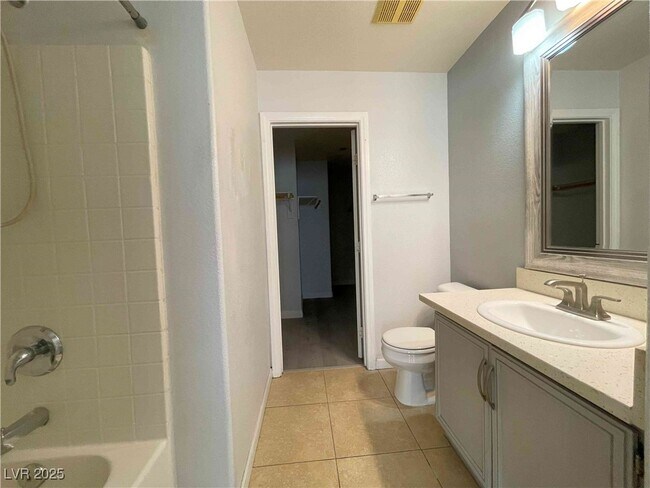 Building Photo - 9943 Shallot Ct