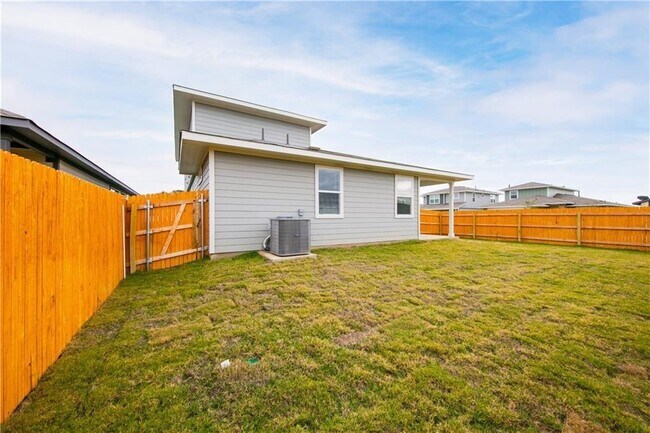 Building Photo - 101 Parryi Cove